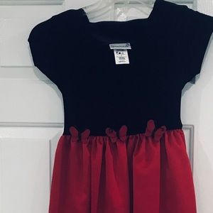 Girls size 12 beautiful winter long read and black velvet dress!